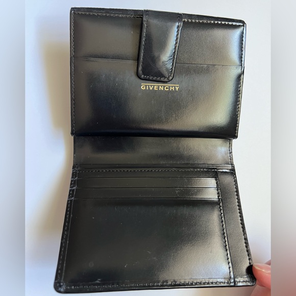 Givenchy Logo Wallet - Picture 7 of 7